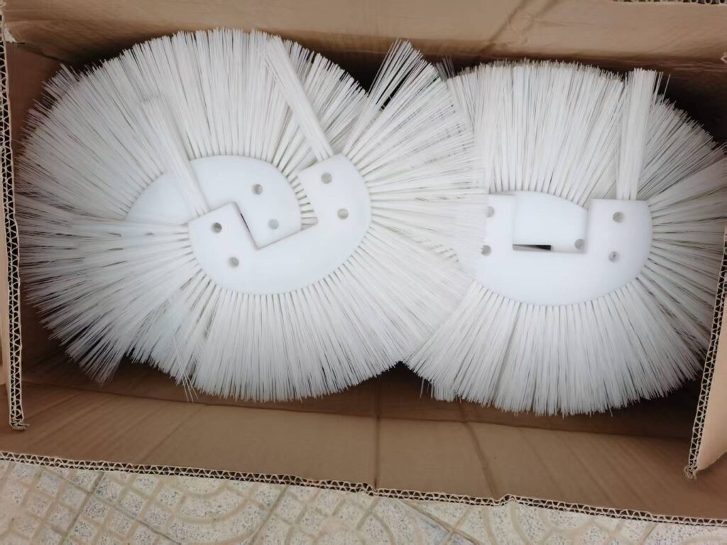 Self-Cleaning Scraper 3